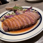 ODETTER - じゃーん！鴨です！火入れが絶妙でぶりんぶりんで最高