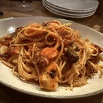 ODETTER - トマトとタコのパスタ！パスタも普通に頼むと2人でも結構量多く食べ応え抜群！笑