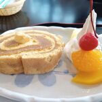 六時屋 - 一皿２５０円という安さ