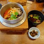 釜めし菜時記 さき亭 - 釜めし蓋取ったところ