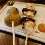 釜めし菜時記 さき亭 - コースの串焼、鶏むね肉のネギマと新じゃが