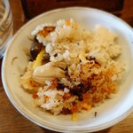 釜めし菜時記 さき亭 - 釜めし最後の方は見事なおこげが