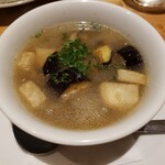 洋食 おがた - （※写真5）スープ