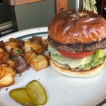 ザ・コーナー ハンバーガー＆サルーン - 