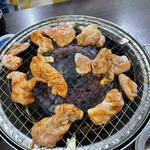 とりいち - 味噌ダレにはにんにくが混ぜてある