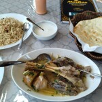 MezBan Restaurant - Dum phkhtのナンまで来た