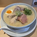 鶏白湯ラーメン ムツキ - 