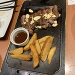 居心家 千葉店 - 銘柄牛ステーキ直火焼き