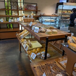 Cafe & Bakery VERITA_1