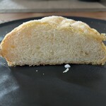 リヨンスィーツ - 極旨メロンパン断面