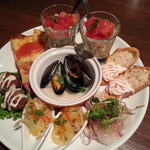 タイーム - ２０１４・８月　前菜７種盛り