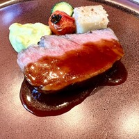 MILANO｜GRILL - 国産牛 ローストビーフ 生姜ハチミツソース