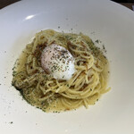 Bistro oceanrich - ちりめん山椒と温玉のオイルベースパスタ