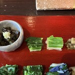 たでの葉 - 山菜の盛り合わせ