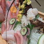 食べるお宿 浜の湯 - ・造里
    季節の鮮魚
        鰤、鮪、尾長鯛、黒むつ、伊勢海老、帆立、金目鯛