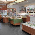 御菓子処 長手長栄堂 - 店内