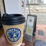 雨の日の珈琲 - コーヒーを飲みながらお喋りしてあとは持ち帰り。