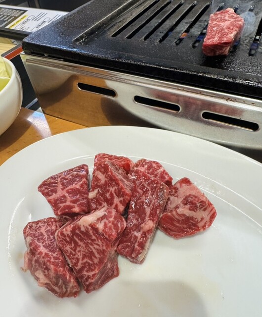 やっちゃんオーダーページ 📍 @shibuya_nagoya テラス席でブランチ🍃 自分でトッピングが選べる