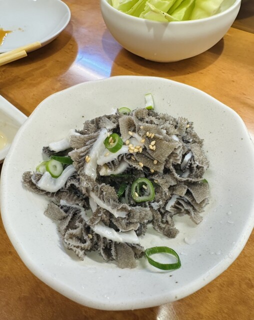 やっちゃんオーダーページ 📍 @shibuya_nagoya テラス席でブランチ🍃 自分でトッピングが選べる