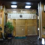 あづま寿司 - お店の入口
