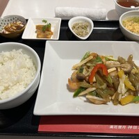 神田 雲林 - 剥き海老と五目野菜と黄ニラのオイスターソース炒め