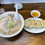 青竹手打ラーメン 日向屋 - 