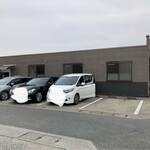 中華そば　やまきょう - 店側の駐車場、4台駐車