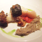 レストラン コバヤシ - おまかせコース(9000円・外税)の長崎県産アズキハタの蒸し物 夏野菜添え ウイキョウのソース コリアンダーと共に