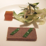 レストラン コバヤシ - おまかせコース(9000円・外税)の和歌山県産アユのパテ 硬いメロンジャム きゅうり・ういきょうのサラダと共に