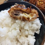 新興軒 - チーズINとんかつ！のワンバンライス