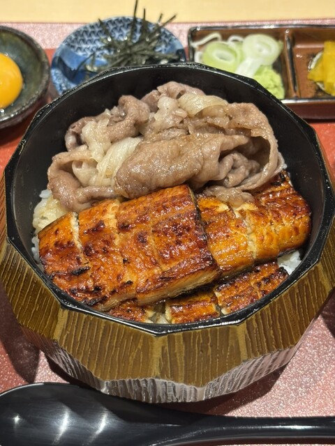 ひつまぶし　5点 北24条の串鳥跡にひつまぶし専門店『鰻のひつまや札幌本店』が