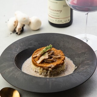 ワインに寄り添うカレー。ソムリエが手掛けた一皿で至福のひと時