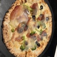 800°DEGREES ARTISAN PIZZERIA - 