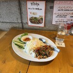 RYUTERHUA - パッガパオムーサップ（ガパオライス）