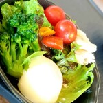 Soramori空森 - 新鮮野菜と温泉卵サラダ