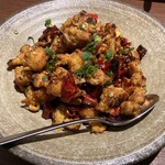 中国湖南料理 李湘潭 湘菜館 - カリカリ鶏もも肉