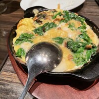 grigio la tavola - 