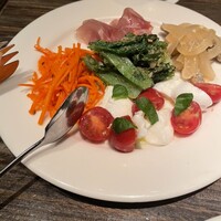grigio la tavola - 