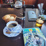 杖突峠 峠の茶屋 - 料理写真:ブレンド＆チーズパン～☆