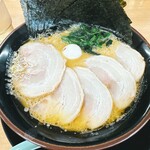 横浜家系ラーメン 若虎家 - 