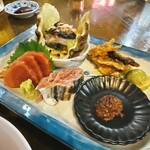 旬鮮居食屋 知花冷凍食品 - 