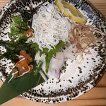 Ekimae no Rakuda - 