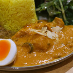 チキュウ マサラ - カレー2種あいがけコンボカレー＆スープ＠税込2,000円 │ 土曜12:09頃訪問→12:23頃入店