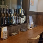 ソー ハングリー - カウンター席もあります