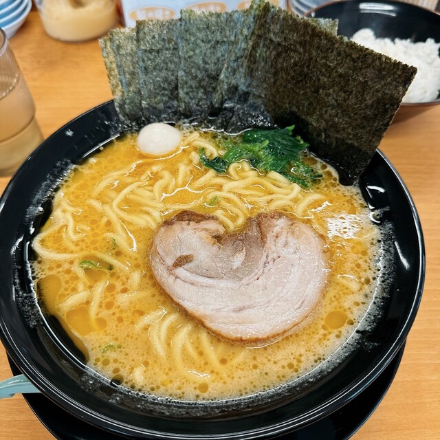 Yokohama Iekei Ramen Wakatora Ya photo 3