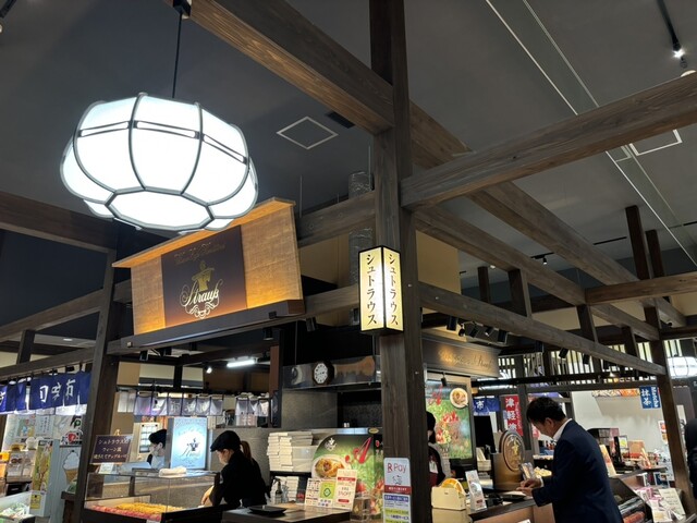 ヴィーナー・カフェ・コンディトライ シュトラウス - 新青森（洋菓子）の写真