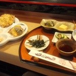 寿司　天狗 - 「天ぷら定食」1080円　　「さしみ舟盛り定食」ほどの感動はないものの、かなりリーズナブルです。　　