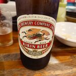 中央酒場 - キリン大瓶650円、税込みで大瓶650円はバグってる