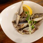 中央酒場 - 小アジのから揚げお酢掛け450円