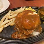 ロイヤルホスト - 黒×黒ハンバーグ。ブラウンバターソース。うまい！